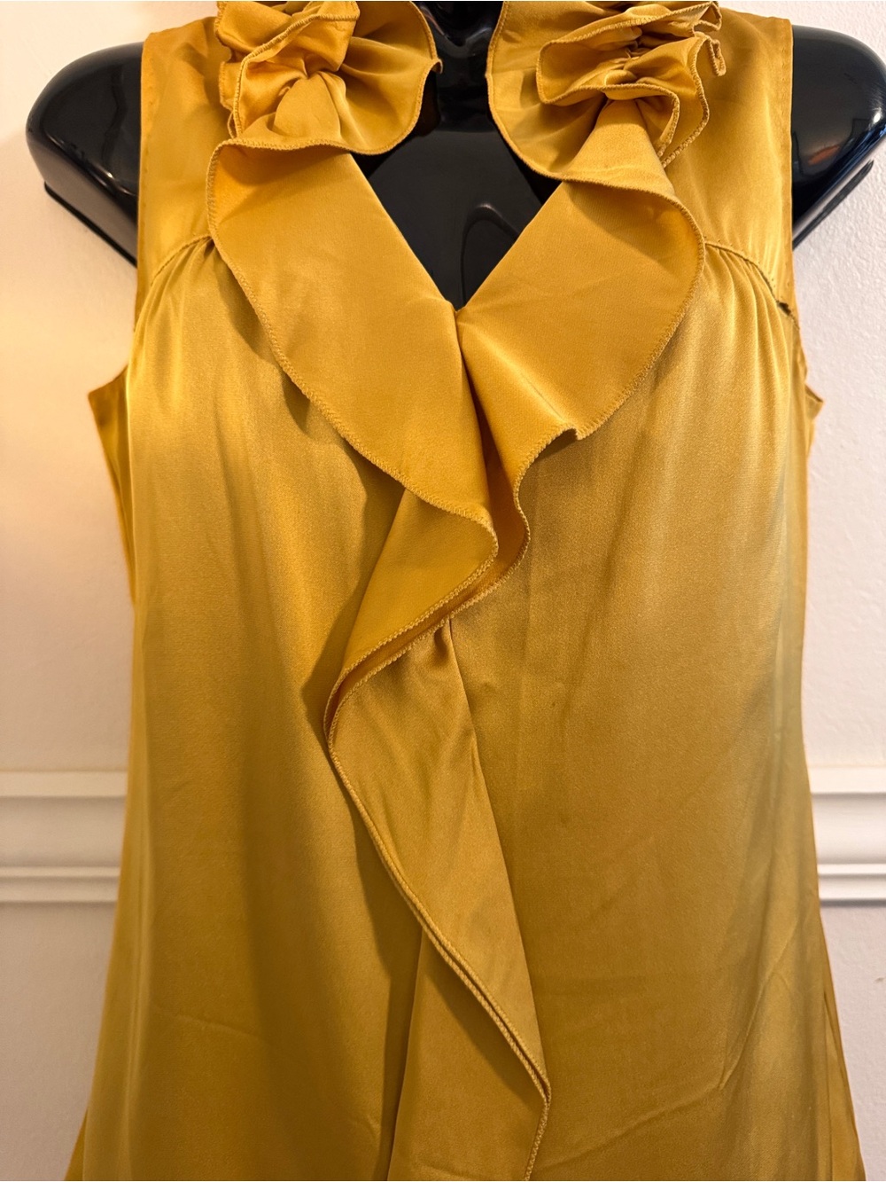 Elie Tahari Mustard Ruffle Collar Sleeveless Blouse | Size XS - Picture 3 of 8